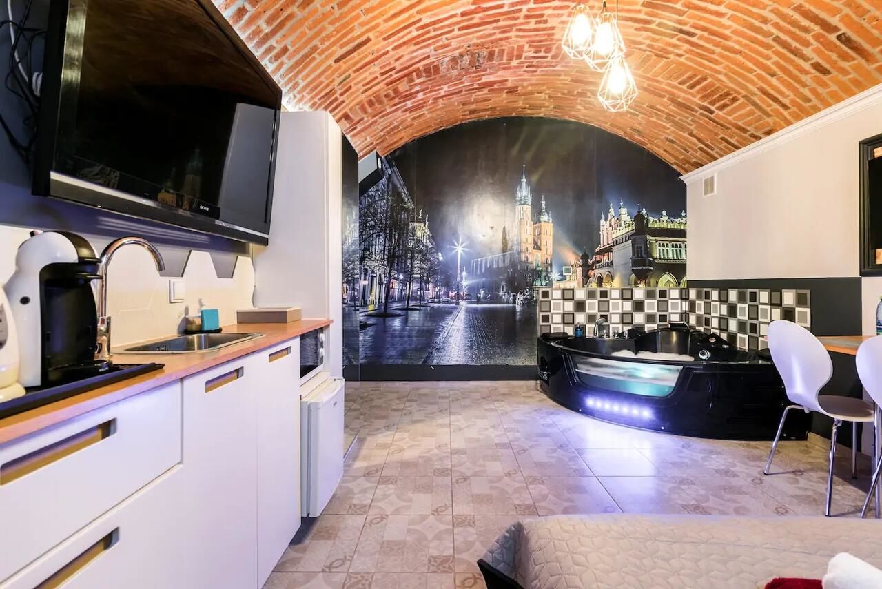 Отели типа «постель и завтрак» UNDERGROUND Jacuzzi Rooms Краков-17