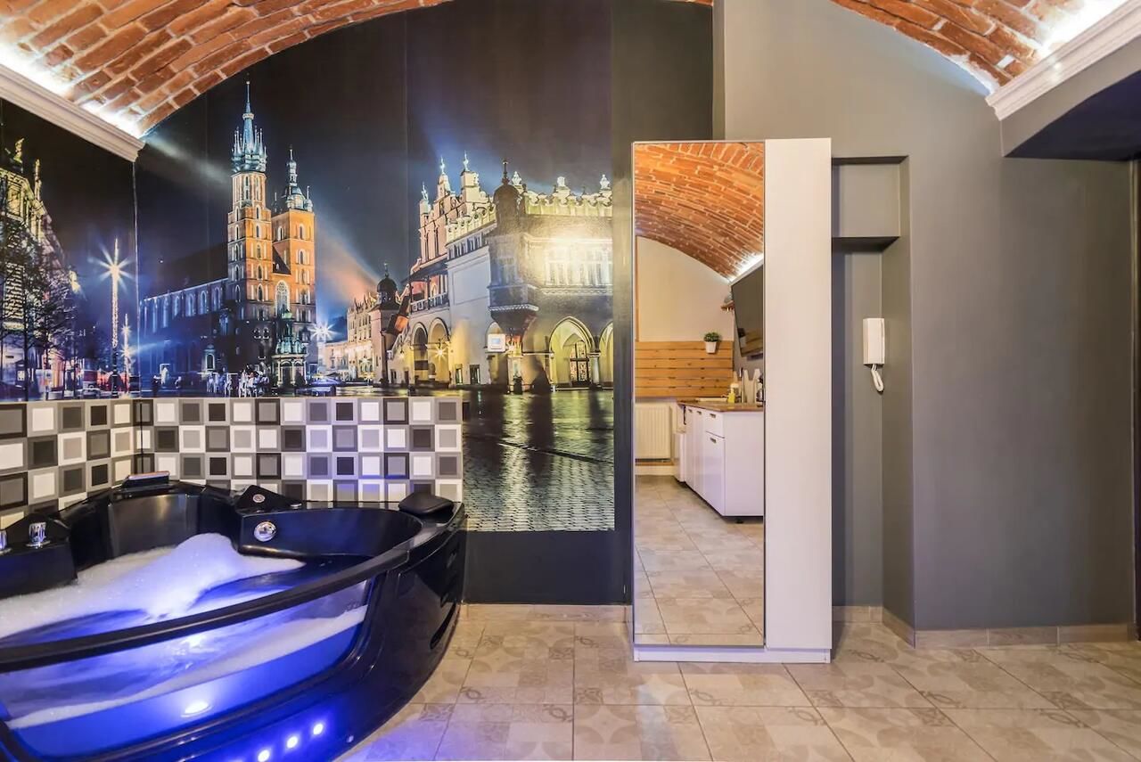 Отели типа «постель и завтрак» UNDERGROUND Jacuzzi Rooms Краков-22